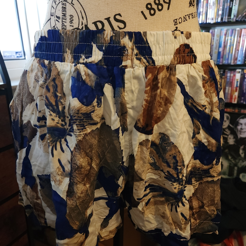 High-Waist Floral Print Women’s Shorts - Blue & Brown